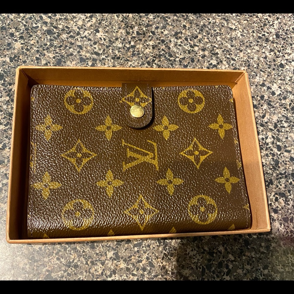 Louis Vuitton Agenda PM - 💯 % Aunthentic